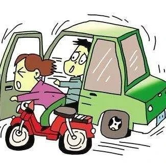 千萬別這樣開車門！福鼎一男子突開車門撞傷孕婦