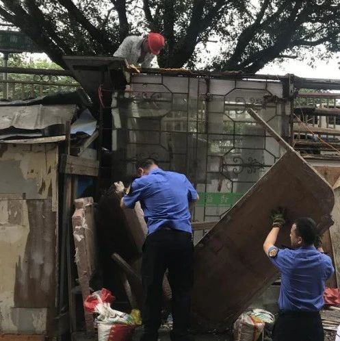 為文明護航，桐城街道向違建“亮劍”