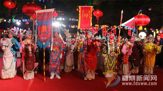 央視小春晚《東西南北賀新春》溪西美食街拍攝點完成彩排，進入拍攝！